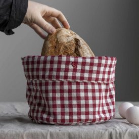 checkered-bread-basket-red-and-white