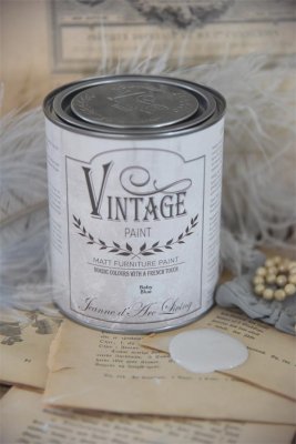 vintage-paint-baby-blue