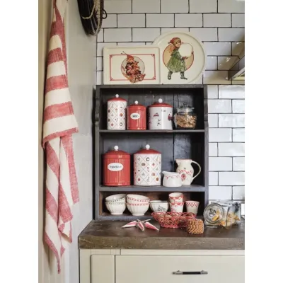 inspiration-ida-striped-white-and-red-with-christmas-time