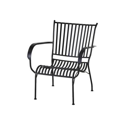 lounge-chair-in-black-metal
