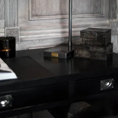 Vermont-writingdesk-black-from-Artwood
