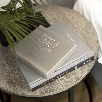 mason-sidetable-metal-oak-veneer