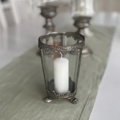 ljuslykta-markiz-på-tassar-i-glas-och-champagnefärgad-metall