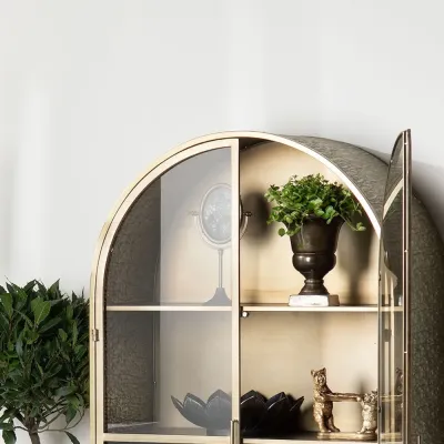 mirror-on-foot-black-and-antique-brass