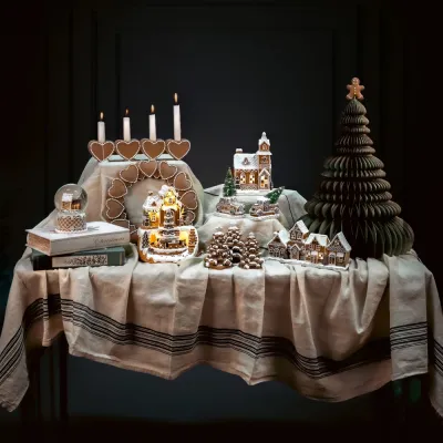 snowglobe-with-gingerbread-train-from-a-lot-decoration