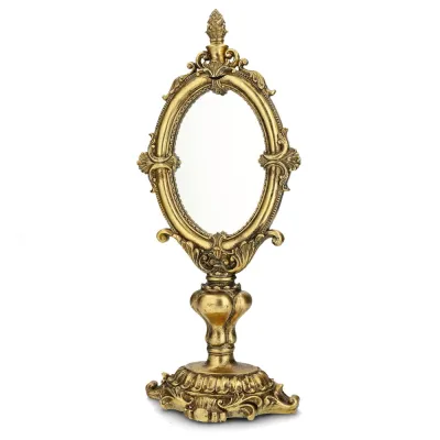 spegel-på-fot-i-guldfärg