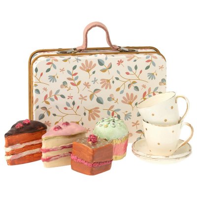 suitcase-cakes-and-tableware-for-two-maileg