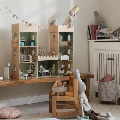 mailegs-castle-for-mice