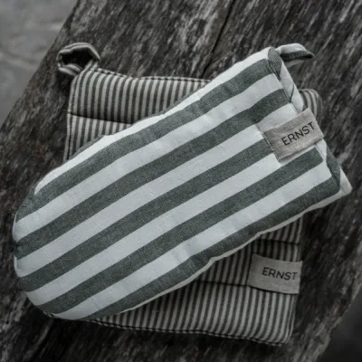 grillglove-broad-striped-in-green-and-natural-white
