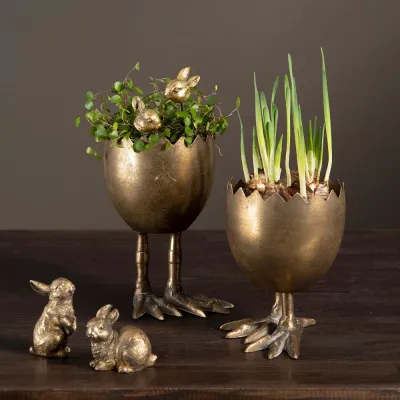 pot-with-birdlegs-golden-brown