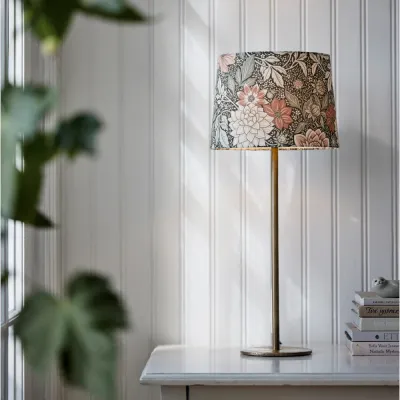 base-tablelamp-with-shade-dahlia-garden-green