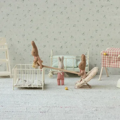 rabbit-my-red-checkered