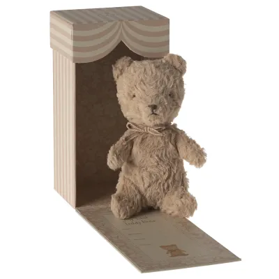 my-first-teddy-in-powder-gift-box-from-maileg