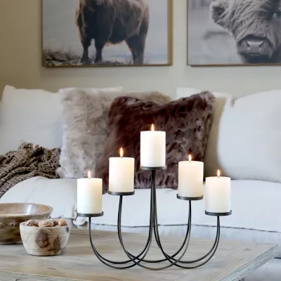 latte-coloured-cushion-in-faux-fur