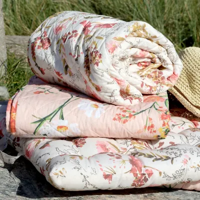 bloom-pink-plaid-with-flowers