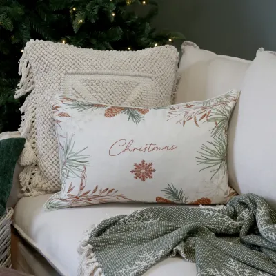 kuddfodral-aix-christmas-med-grankvistar-lin-från-chic-antique