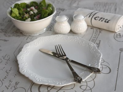Provence-romantic-dinnerplate-in-white-porcelain-from-Chic-Antique