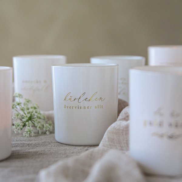 Votive "Kärleken övervinner allt", incl. gift box, White & Gold - Majas Cottage