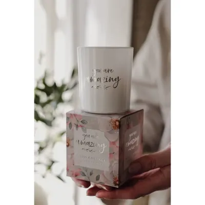 värmeljuslykta-you-are-amazing-vit-med-silvertext-och-gåvobox