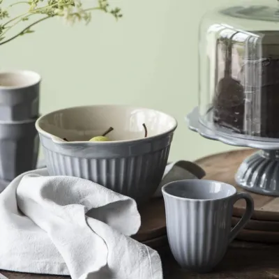 mynte-mugg-med-handtag-i-färgen-french-grey