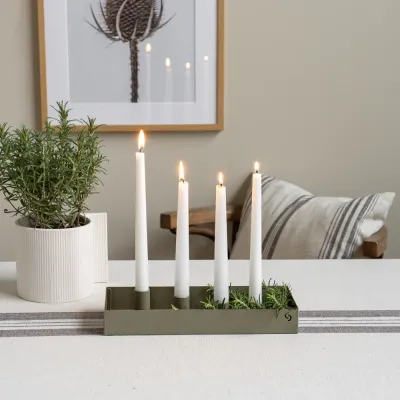 grön-bordsljusstake-i-metall-med-fem-magnetiska-ljushållare-small