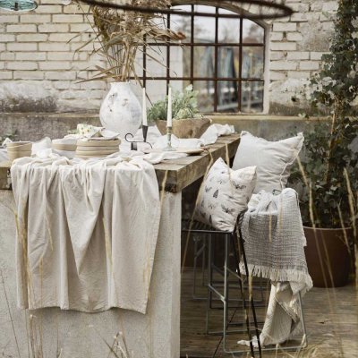 ljusgrått-kuddfodral-i-linblandning