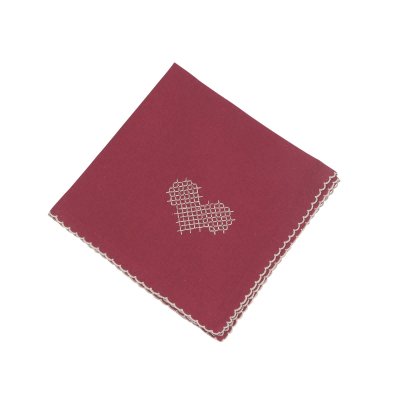 röd-tygservett-tyra-med-broderat-hjärta-från-fondaco
