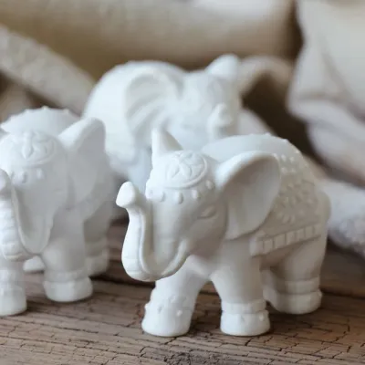 elefant-token-lyckofigur-vit-majas-cottage