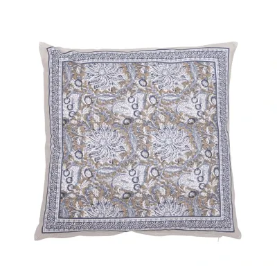 Square patterned cotton pillowcase Dante from Fondaco in blue and off-white with beautiful framing border, size 48x48 cm.