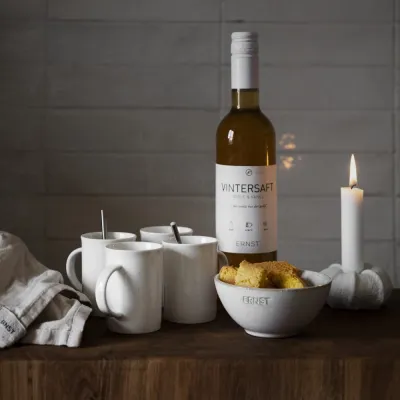 ljusstake-i-naturvitt-porslin-från-ernst