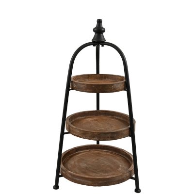 tiered-dish-in-black-metal-with-wooden-trays