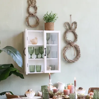 kanin-väggdekoration-i-rotting-och-torkat-gräs