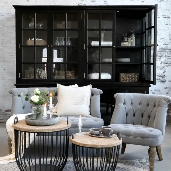 Stort Vitrinskåp Marseille 8 dörrar Svart – Chic Antique