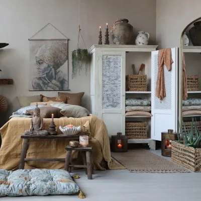 linen-cabinet-antique-cream-with-two-doors