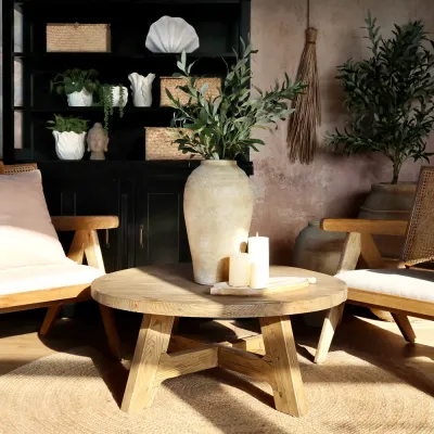 round-coffee-table-in-reclaimed-wood