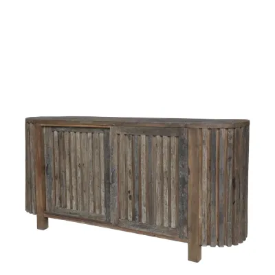 Skänk Grimaud från Chic Antique i återvunnet trä med skjutdörrar och rustik patina, 152 cm bred