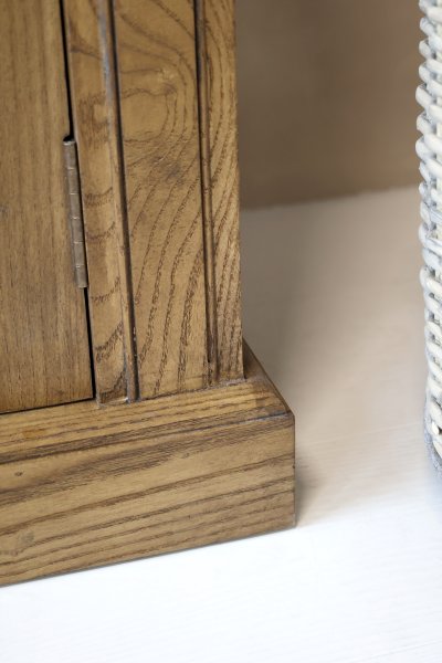 Close-up of the base of the Marseille bookcase from Chic Antique