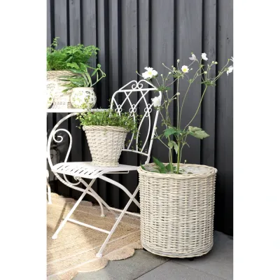 caféset-trädgårdsmöbel-bord-och-två-stolar-antikcreme