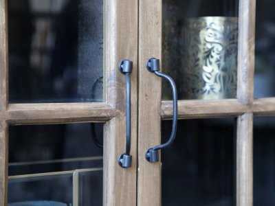 vitrinskåp-på-hjul-chic-antique