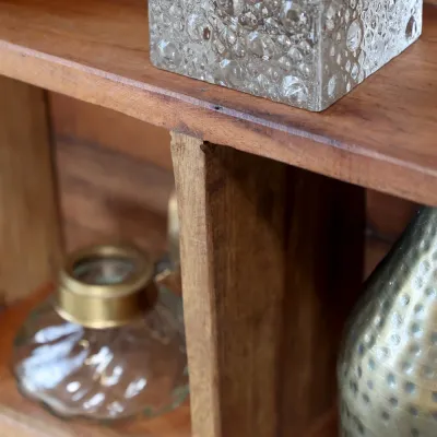 Wall-shelf-in-recycled-wood