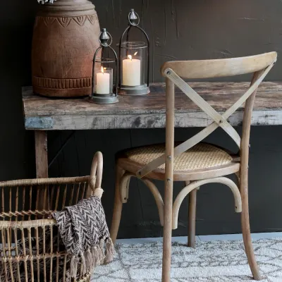 matstol-med-kryssrygg-och-rottingsits