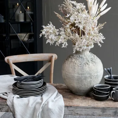 matstol-med-kryssrygg-och-rottingsits