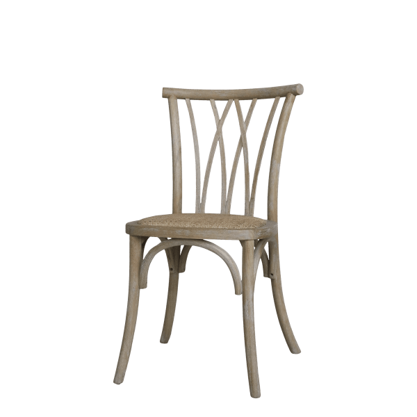 Klassisk fransk matstol i naturträ med kryssrygg från Chic Antique.