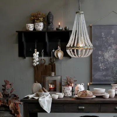 wall-shelf-in-dark-treated-wood-with-six-hooks