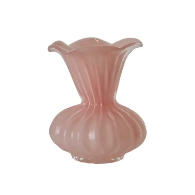 rosa-glasvas-med-midja