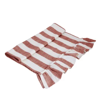 tablerunner-in-striped-white-and-red-from-strömshaga