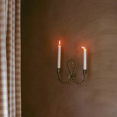 dubbel-väggljusstake-i-antikmässing