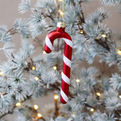 Christmas-pendant-polka-dot-stick-red-and-white