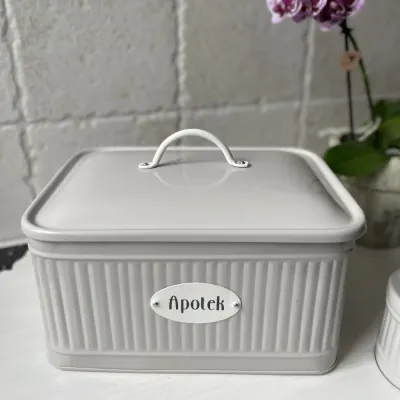 hugo-plåtburk-apotek-beige