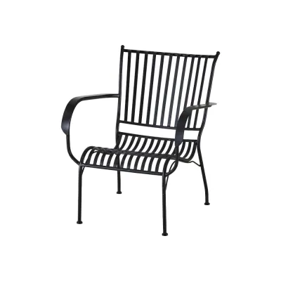 lounge-chair-in-black-metal